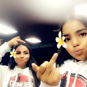 Meet your Posher, Felicity